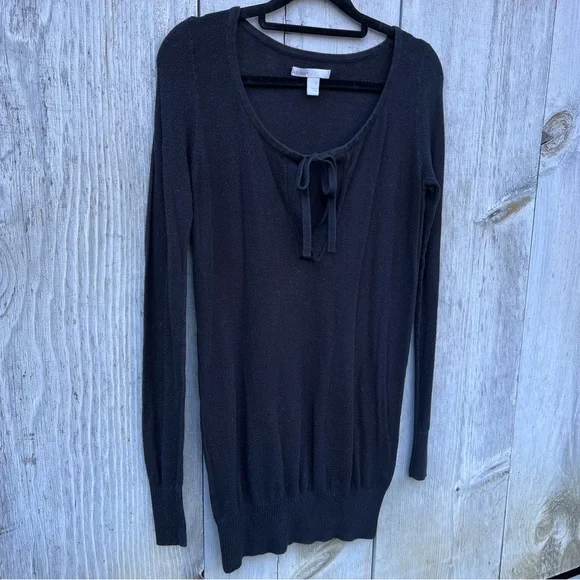Old Navy black waffle knit fitted tie v-neck long sleeve 100% cotton t-shirt top - Picture 2 of 9